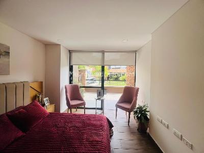 Apartamento de 2 alcobas en venta en Loma Del Escobero, Envigado, 109 m² · foto 3 de 19