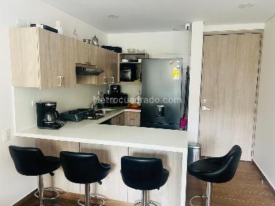 Apartamento de 2 alcobas en venta en Loma Del Escobero, Envigado, 109 m² · foto 9 de 19