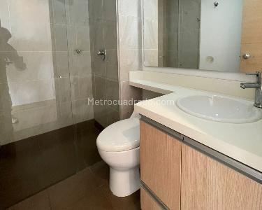 Apartamento de 3 alcobas en arriendo en Santa Maria De Los Angeles, Medellín, 140 m² · foto 2 de 12