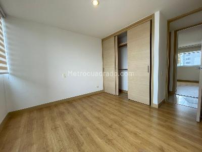 Apartamento de 3 alcobas en arriendo en Santa Maria De Los Angeles, Medellín, 140 m² · foto 3 de 12
