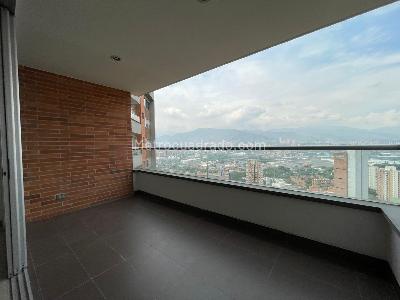 Apartamento de 3 alcobas en arriendo en Santa Maria De Los Angeles, Medellín, 140 m² · foto 4 de 12