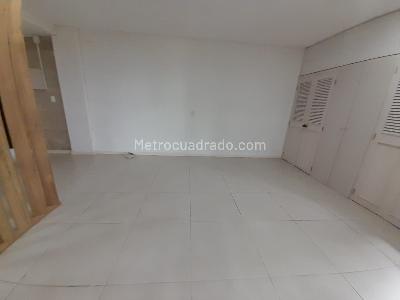 Apartamento en arriendo en El Tesoro, Medellín · foto 3 de 17