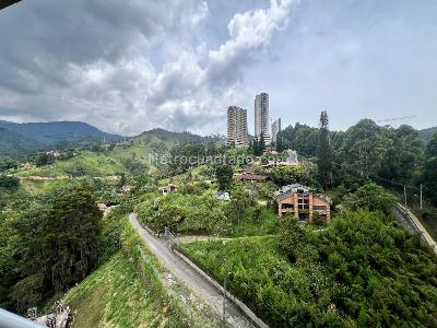 Apartamento en arriendo en Loma De San Jose, Sabaneta · foto 4 de 11