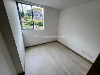 Apartamento en arriendo en Loma De San Jose, Sabaneta · foto 6 de 11