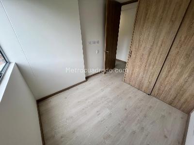 Apartamento en arriendo en Loma De San Jose, Sabaneta · foto 7 de 11
