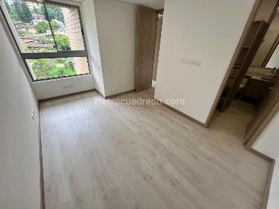 Apartamento en arriendo en Loma De San Jose, Sabaneta · foto 8 de 11