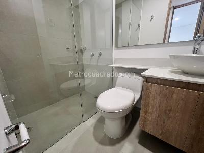 Apartamento en arriendo en Loma De San Jose, Sabaneta · foto 10 de 11
