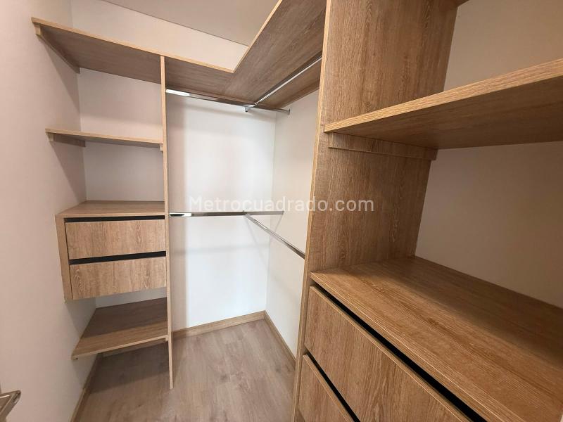 Apartamento en Arriendo, Loma San Jose, Sabaneta
