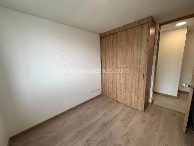 Apartamento de 3 alcobas en arriendo en Loma De San Jose, Sabaneta, 85 m² · foto 6 de 14
