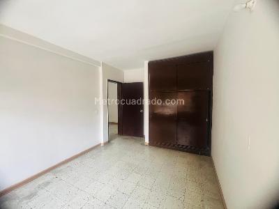 Casa de 4 alcobas en venta en Simon Bolivar, Medellín, 164 m² · foto 3 de 17