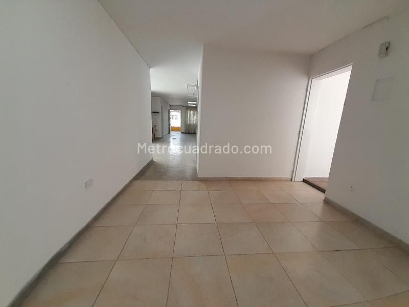 Local Comercial en Arriendo, Belen, Medellín - Vista 2