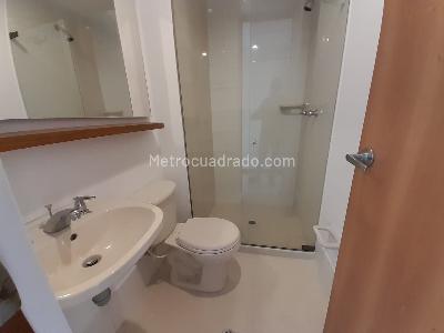 Apartamento de 2 alcobas en arriendo en Patio Bonito, Medellín, 70 m² · foto 13 de 14