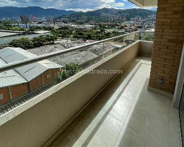 Apartamento en arriendo en Villagrande, Envigado · foto 4 de 11