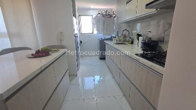 Apartamento en arriendo en Patio Bonito, Medellín · foto 4 de 12