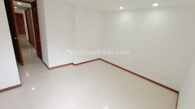Apartamento de 3 alcobas en arriendo en Loma De Los Gonzalez, Medellín, 128 m² · foto 5 de 17