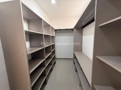 Apartamento en arriendo en Alejandria, Medellín · foto 3 de 17