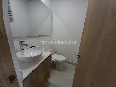 Apartamento en arriendo en Ciudad Del Rio, Medellín · foto 13 de 16
