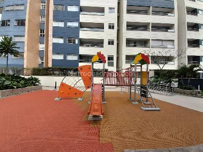 Apartamento en arriendo en Ciudad Del Rio, Medellín · foto 14 de 16