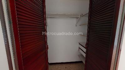 Apartamento de 3 alcobas en venta en Patio Bonito, Medellín, 130 m² · foto 11 de 14
