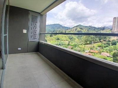 Apartamento de 3 alcobas en arriendo en Loma De San Jose, Sabaneta, 78 m² · foto 3 de 15