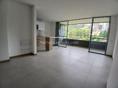 Apartamento de 3 alcobas en arriendo en Loma De San Jose, Sabaneta, 78 m² · foto 6 de 15