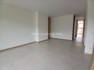 Apartamento de 3 alcobas en arriendo en Loma De San Jose, Sabaneta, 78 m² · foto 7 de 15