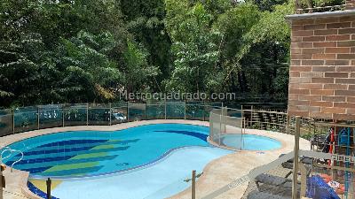 Apartamento de 2 alcobas en venta en El Tesoro, Medellín, 119 m² · foto 2 de 20