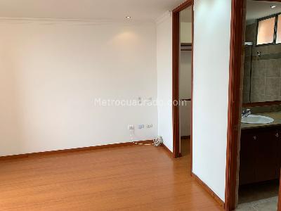 Apartamento de 2 alcobas en venta en El Tesoro, Medellín, 119 m² · foto 6 de 20