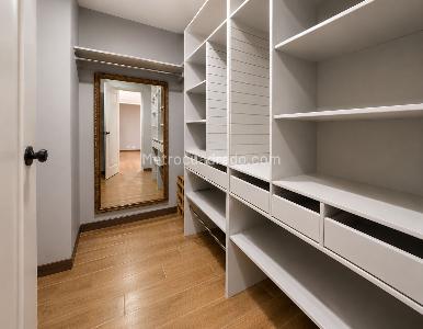 Apartamento de 3 alcobas en arriendo en Loma De Los Parra, Medellín, 155 m² · foto 7 de 10