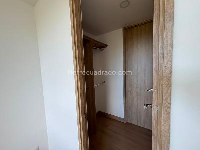 Apartamento de 1 alcoba en arriendo en San Nicolas, Rionegro, 55 m² · foto 5 de 9
