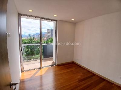Apartamento de 2 alcobas en venta en Loma Del Campestre, Medellín, 72 m² · foto 5 de 10