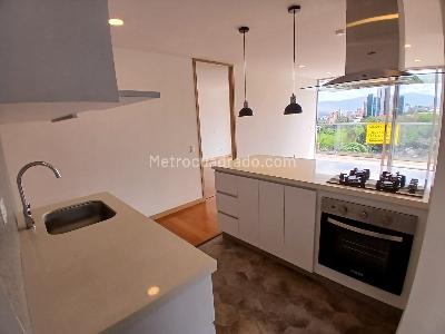 Apartamento de 2 alcobas en venta en Loma Del Campestre, Medellín, 72 m² · foto 10 de 10