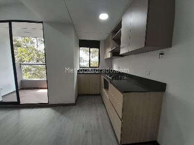 Apartamento de 2 alcobas en arriendo en La Asomadera 2, Medellín, 74 m² · foto 6 de 17