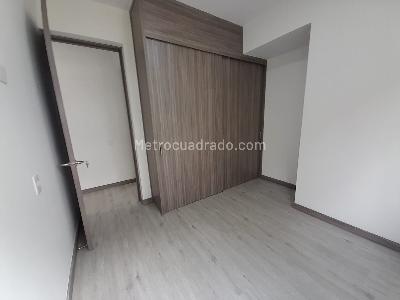 Apartamento de 2 alcobas en arriendo en La Asomadera 2, Medellín, 74 m² · foto 11 de 17