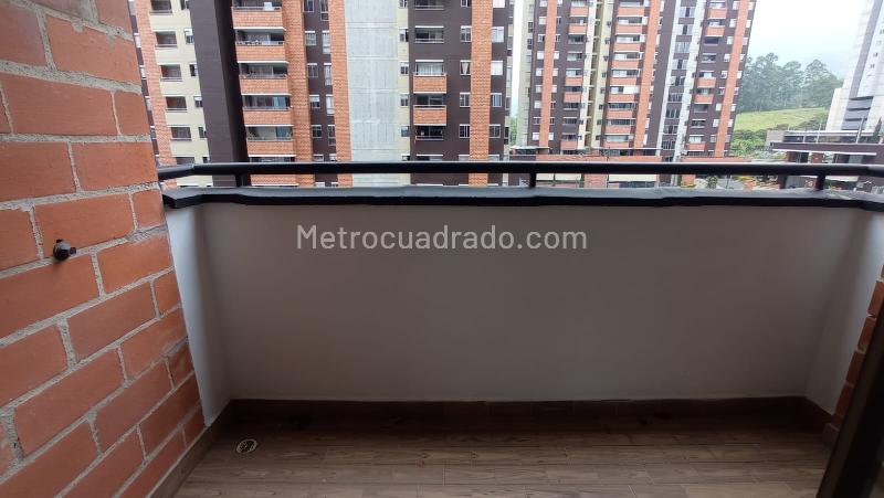 2BR Apartment in La Ferreria (62 m²) - 4