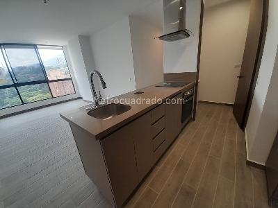 Apartamento en arriendo en San Lucas, Medellín · foto 6 de 18