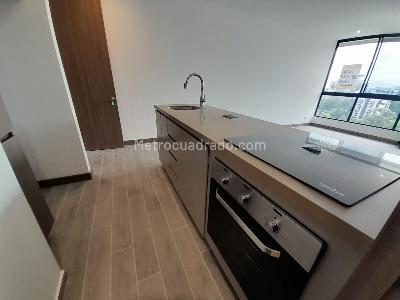 Apartamento en arriendo en San Lucas, Medellín · foto 8 de 18