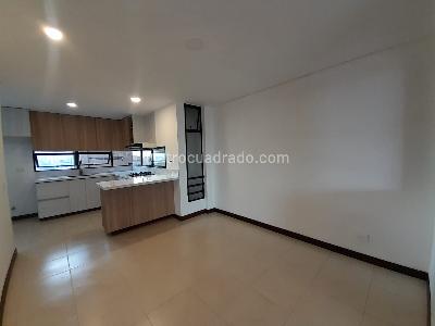 Apartamento de 3 alcobas en arriendo en Loma De Los Parra, Medellín, 135 m² · foto 3 de 17