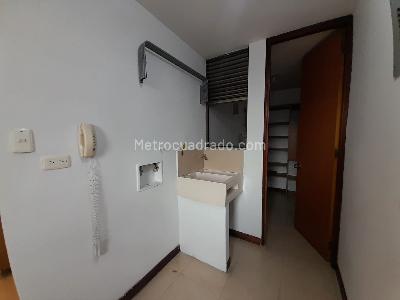 Apartamento de 3 alcobas en arriendo en Loma De Los Parra, Medellín, 135 m² · foto 17 de 17