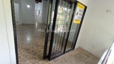 Casa de 5 alcobas en arriendo en Malibu, Medellín, 220 m² · foto 14 de 18