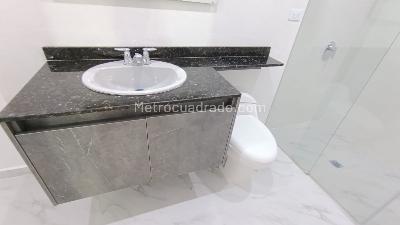 Casa de 5 alcobas en arriendo en Malibu, Medellín, 220 m² · foto 16 de 18