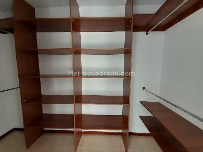 Apartamento de 3 alcobas en arriendo en Los Balsos 2, Medellín, 85 m² · foto 15 de 16