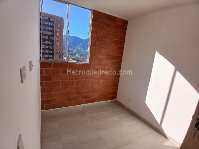 Apartamento de 3 alcobas en venta en Bucaros 1, Bello, 54 m² · foto 4 de 15