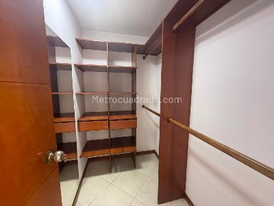 Apartamento de 3 alcobas en arriendo en Santa Maria De Los Angeles, Medellín, 120 m² · foto 4 de 13