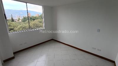 Apartamento de 2 alcobas en arriendo en Aliadas, Medellín, 70 m² · foto 8 de 12