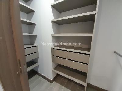 Apartamento en arriendo en San Lucas, Medellín · foto 17 de 18
