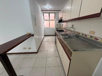 Apartamento en arriendo en Buenos Aires, Medellín · foto 11 de 14