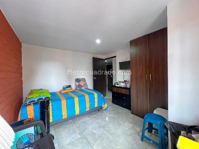Apartamento de 2 alcobas en venta en San Bernardo, Medellín, 49 m² · foto 5 de 14