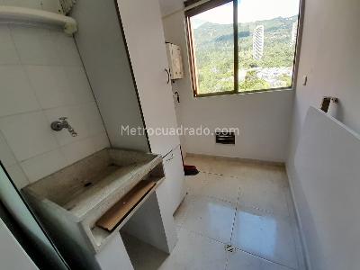 Apartamento de 2 alcobas en arriendo en Loma De Los Gonzalez, Medellín, 76 m² · foto 15 de 17