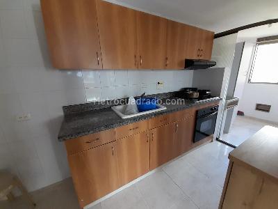 Apartamento de 2 alcobas en arriendo en Loma De Los Gonzalez, Medellín, 76 m² · foto 7 de 17